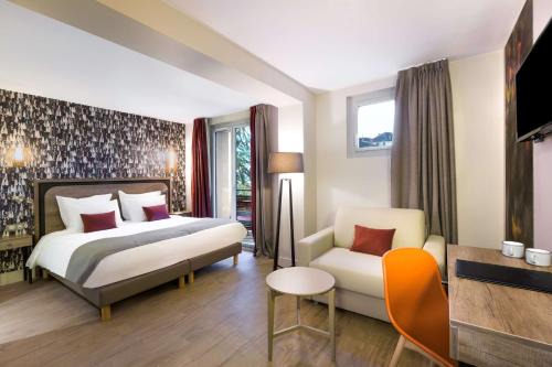Meung-sur-Loire Hotel | BEST WESTERN La Porte des Châteaux