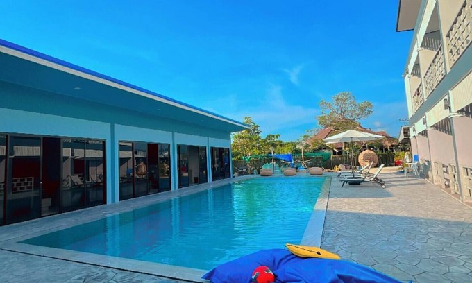 Chalong Hotel | Bests village & villa