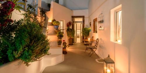 Karterados House | Betty's Home Santorini