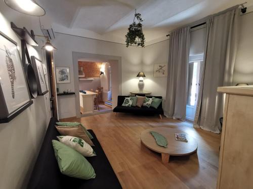 Campiglia Marittima House | Between sky and sea in an exclusive village full of charm with a private terrace