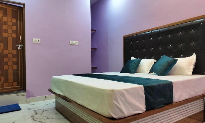 Karchana Hotel | Bhai ji hotel