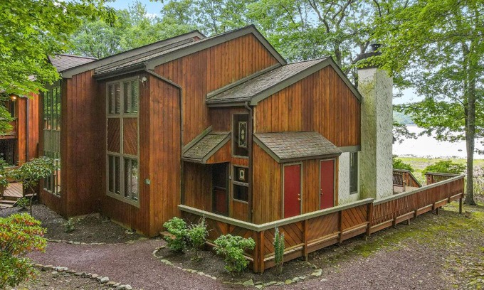 Lake Harmony House | Big Boulder Lake Townhome
