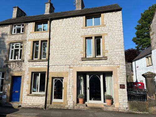 Tideswell House | Billy Whiskey's