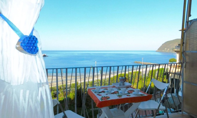 Levanto Apartment | Bilocale con Favolosa Vista Mare