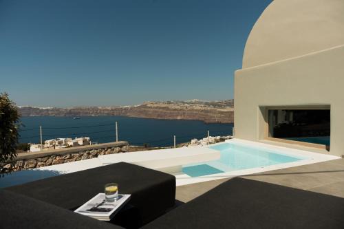 Akrotiri Bed & Breakfast | Black Diamond Suites