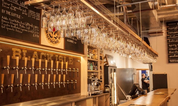 Inverness City Centre Hotel | Black Isle Bar and Rooms