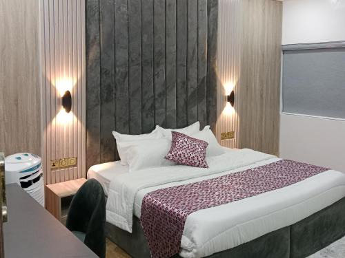 Ofin Hotel | Blue Moon Beach Hotel & Resort