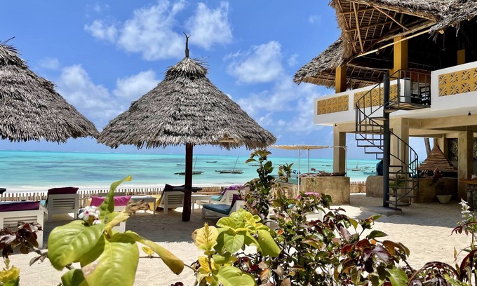 Jambiani Cabin | Blue Reef Sport and Fishing Lodge & Bungalows