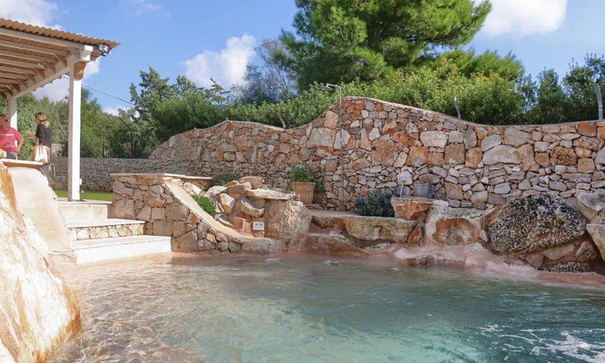 Torre Vado Ski Chalet | Blue Room - Beach View Villa Controvento
