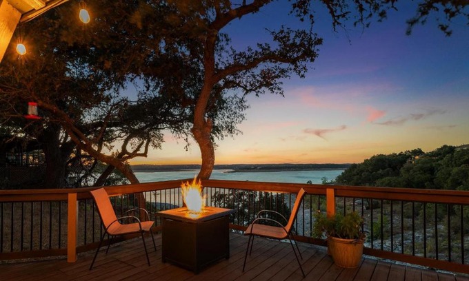 Canyon Lake House | BoGi