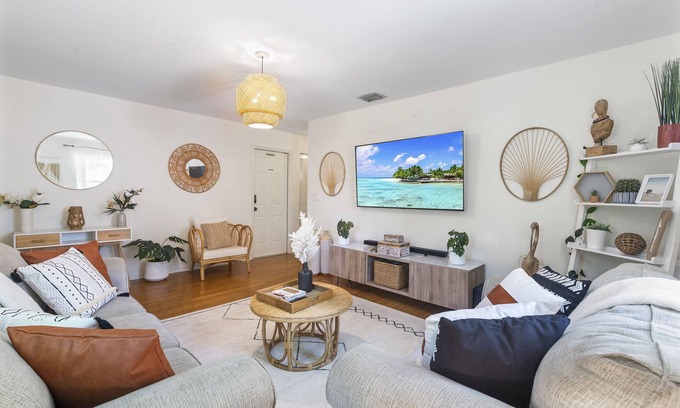 Southwest House | Boho Paradise w/Heated Saltwater Pool & Suite