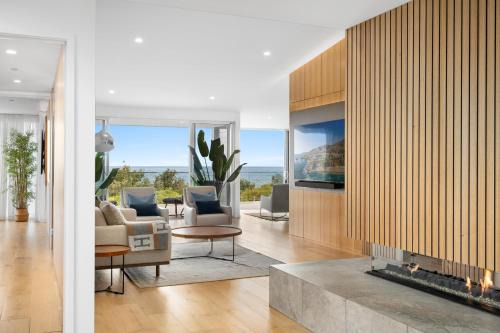 Marcus Beach Villa | Bombora Beach House in Noosa