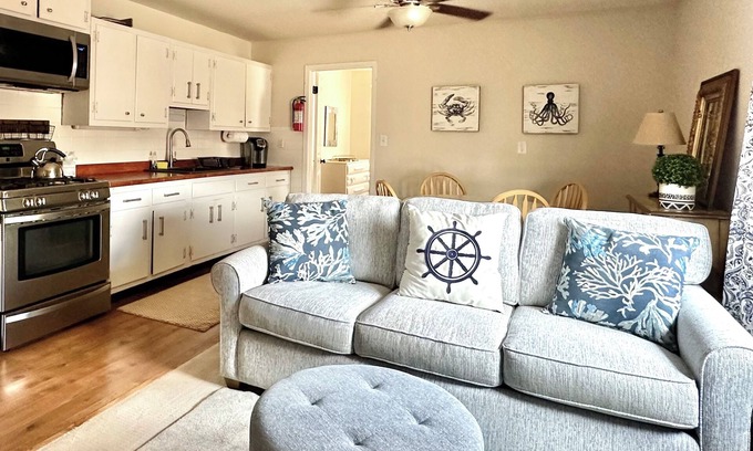 Seaside Heights Condo | BOOK SUMMER 2026. PERFECT FOR COUPLE/FAMILY. GREAT LOCATION