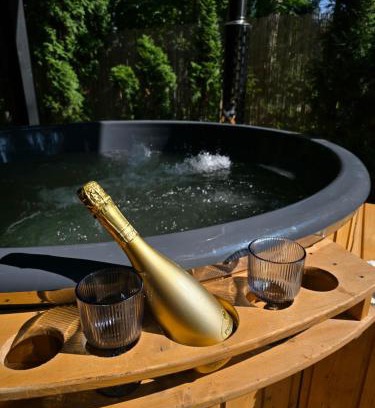 Siemiany House | Bosko Siemiany - bania, jacuzzi, kino plenerowe, ognisko, rowery, SUP