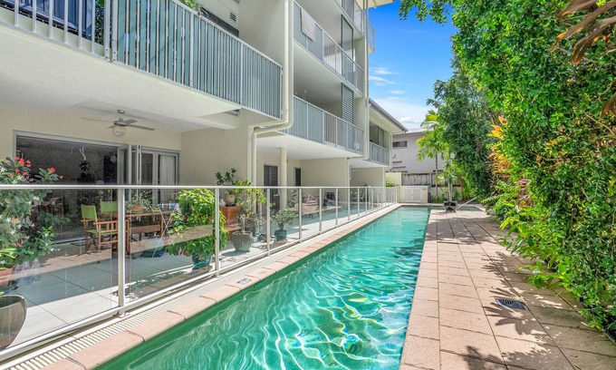 Edge Hill Apartment | Botanical- Edge Hill Village