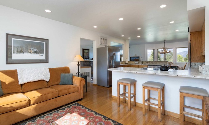 Spring Creek Ranch House | Boundary JH: Gruen 3107