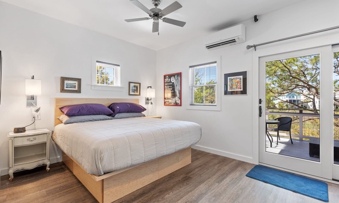 Folly Beach Hotel | Boutique Hotel Folly Room 7: Deluxe Studio with a spacious deck and marsh views