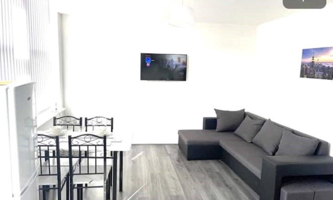 Bradford Apartment | Bradford City Centre Apartment 1