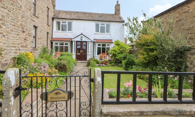 Reeth Cottage | BRAESIDE, family friendly, character holiday cottage in Reeth