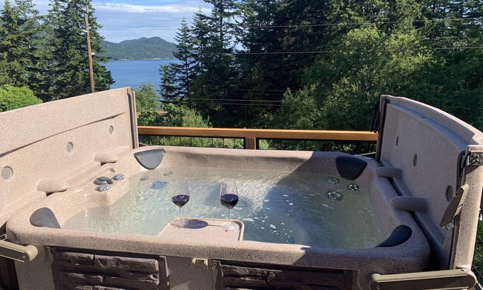 Eastsound Cottage | Bramble Seaview Cottage (Entire Property) with Sparkly Water View in Eastsound