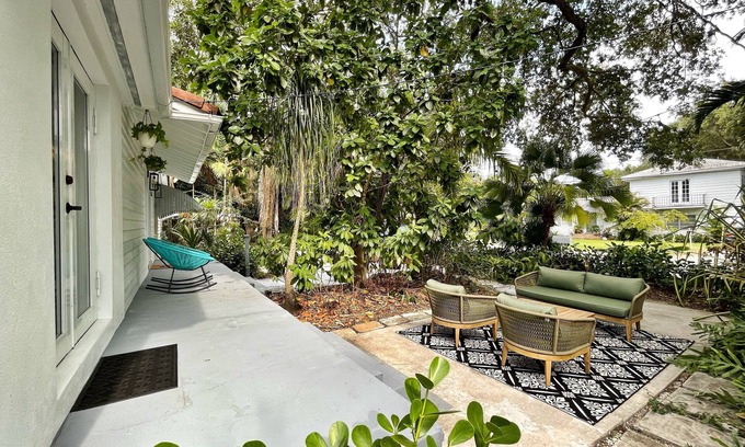 Biscayne Park House | Brand new Tropical Oasis 🌴✨