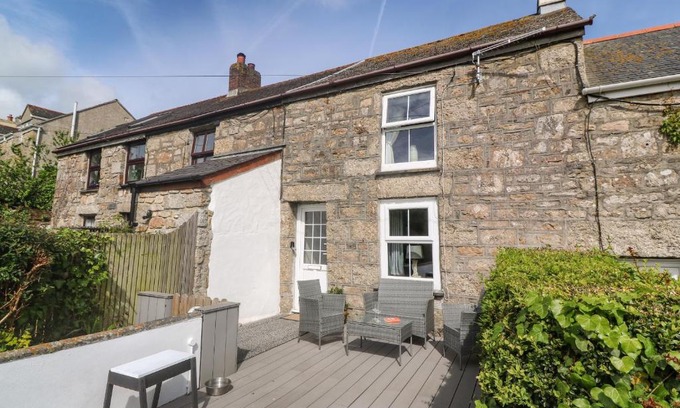 Crowlas House | Brea Cottage