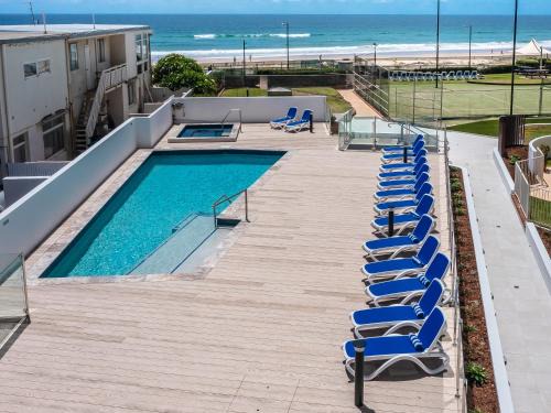 Surfers Paradise Apartment | Breakers North Absolute Beachfront Apartments - Official