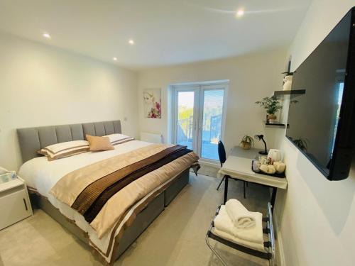 Burnham-on-Sea House | Brean & Berrow Rooms