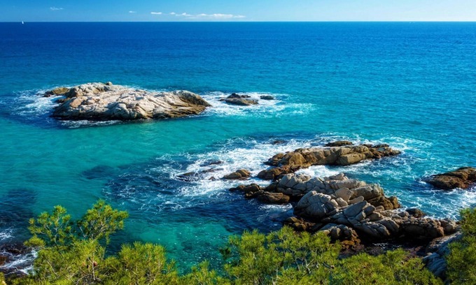 Vila-Rodona Villa | Breathtaking 18th Century Converted Convent!