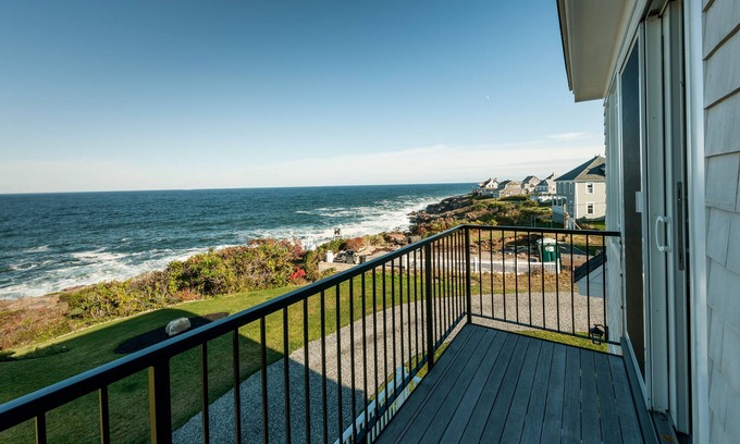 York Beach House | BREATHTAKING SEASIDE BUNGALOW COMPLETE LUXURY AMAZING VIEWS !
