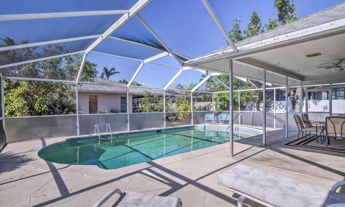Marco Island House | Breezy Marco Island Home with Pool - Walk to Beach!