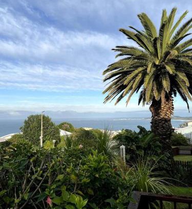 Brenton-on-Sea House | Brenton Bliss 3-N