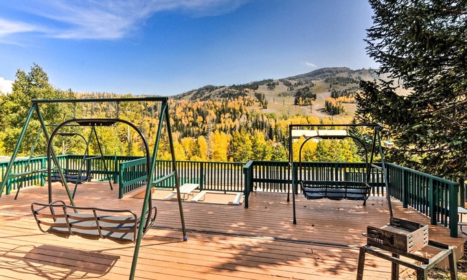 Brian Head Apartment | Brian Head Mountain Retreat < 1 Mi to Ski Resort!