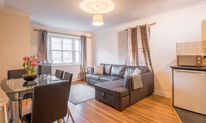 Cambridge City Centre Apartment | Bridge View Apartment