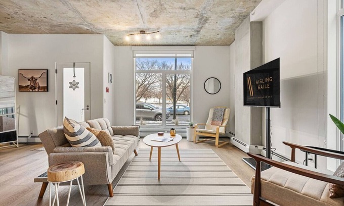 Bridgeland Apartment | Bridgeland Loft | Downtown | Modern | Pet Friendly