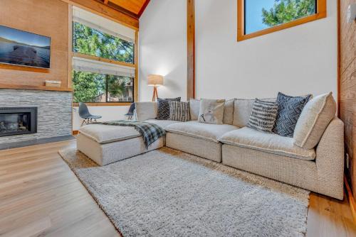 Truckee House | Bright 3BR Condo Near Northstar