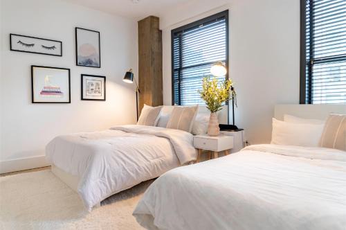 Downtown Los Angeles Apartment | Bright lights central Downtown