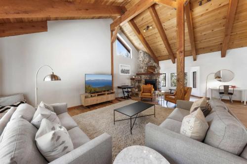 Carnelian Bay House | Bright & Modern Cabin Luxury Home in Carnelian Bay