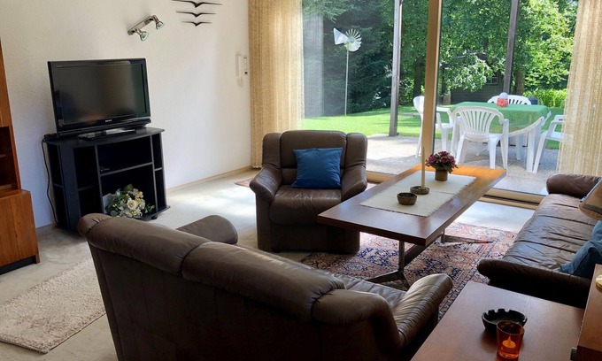 Saaldorf-Surheim Apartment | Bright vacation apartment - 3 persons, 80sqm, 2 bedrooms, covered terrace