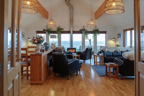 Back House | Broad Bay House