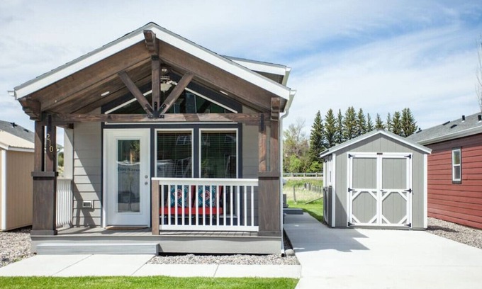 Livingston House | Brookie Cottage · Fully stocked and prime location for Yellowstone