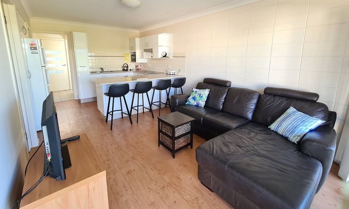 Woolgoolga House | Broomy's Beach Breeze