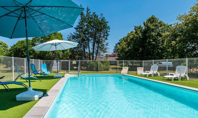 Lesperon RV Rental | "Bruyères - Domaine Des Landes" with shared pool, private terrace, and shared garden