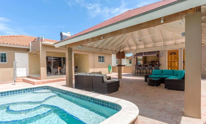 Washington Villa | Bubali Breeze 4 BD Private Pool Eagle/Palm Beaches