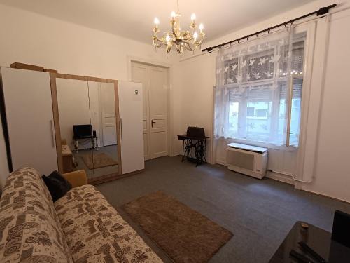 Erzsebetfalva Apartment | Budapest Airport Rom Apartman