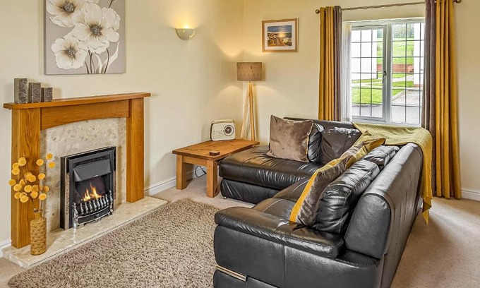 Bridlington House | Bumblebee Cottage