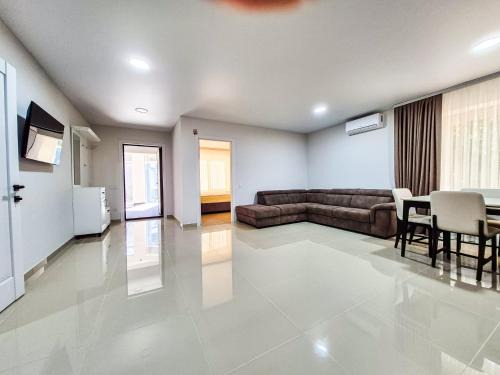 Moldova Apartment | BunApart Ciorescu Cristal