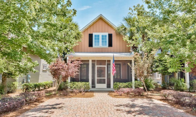 Sandestin Cottage | Bungalo Sandestin® Vacation Home, 6 Seat Golf Cart