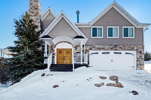 Garden City House | Buttercup Beauty