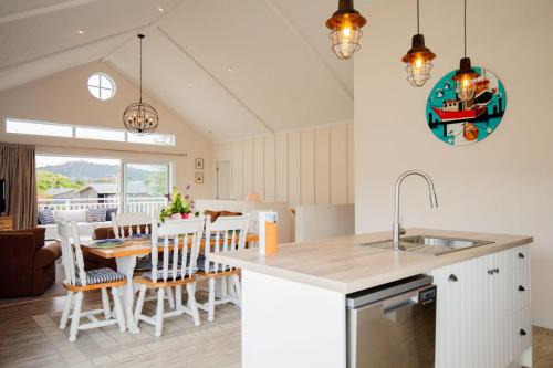Whangamata House | By the Beach - Whangamata